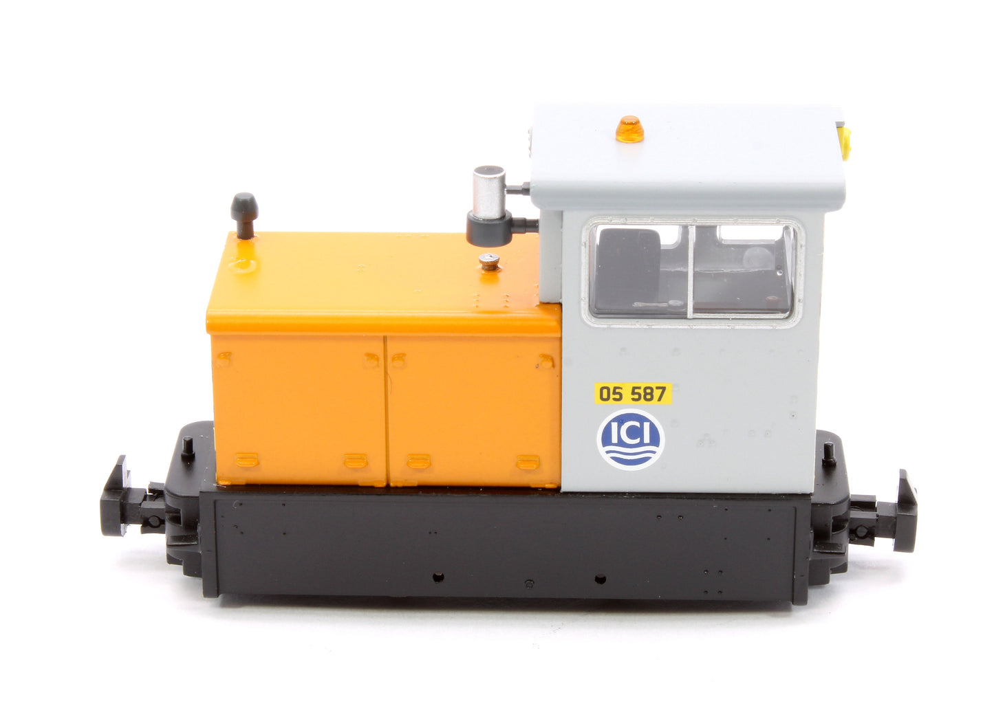 Pre-Owned Baguley-Drewry 70hp Diesel 05 587 ICI Orange & Grey Diesel Locomotive