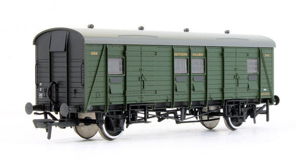 Pre-Owned Southern PLV Passenger Luggage Van Southern Railway Green