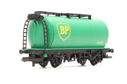 Pre-Owned RailRoad Set Of 3 Assorted Tank Wagons