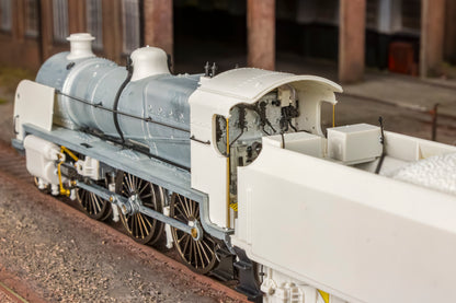 992506 SR U Class 2-6-0 No.31632 - BR Black & Sunshine Lettering Steam Locomotive - DCC Sound