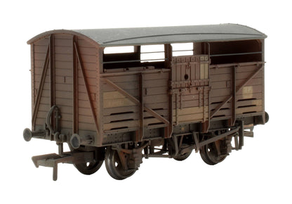 Pre-Owned 37-715 Set Of 3 - 8 Ton Cattle Wagons BR Bauxite Early - Custom Weathered