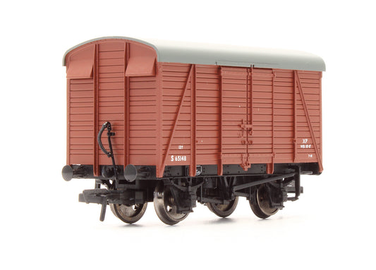 Pre-Owned 38-082B Southern 2+2 Planked Ventilated Van BR Bauxite 'S 65148'
