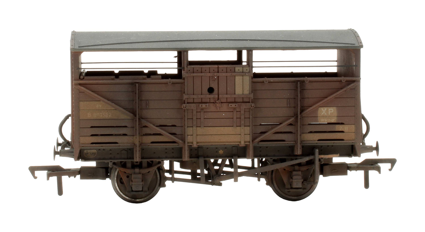Pre-Owned 37-715 Set Of 3 - 8 Ton Cattle Wagons BR Bauxite Early - Custom Weathered