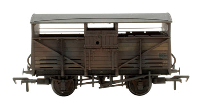 Pre-Owned 37-716 Set Of 3 BR Bauxite 8 Ton Cattle Wagons - Custom Weathered
