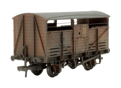 Pre-Owned 37-716 Set Of 3 BR Bauxite 8 Ton Cattle Wagons - Custom Weathered