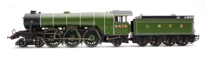 Class A1 4-6-2 'Hermit': Big Four Centenary Collection LNER Lined Apple Green 4478 Limited Edition