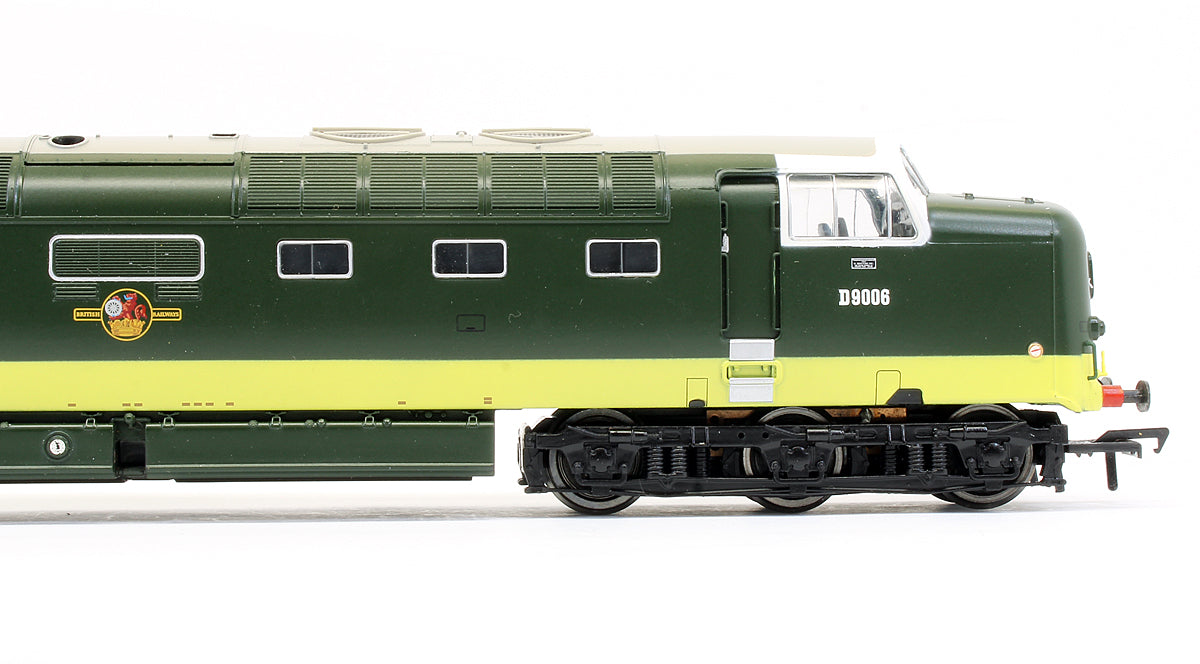 Pre-Owned Class 55 'D9006 Deltic BR Two Tone Green Diesel Locomotive - DCC Fitted