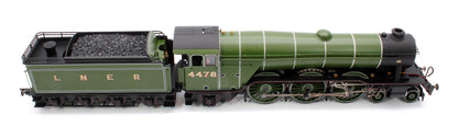 Class A1 4-6-2 'Hermit': Big Four Centenary Collection LNER Lined Apple Green 4478 Limited Edition