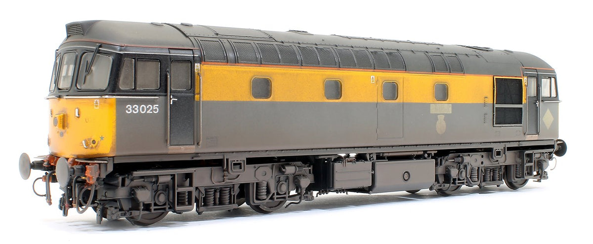 Pre-Owned Class 33 Civil Engineers grey/yellow 33025 Diesel Locomotive - Weathered