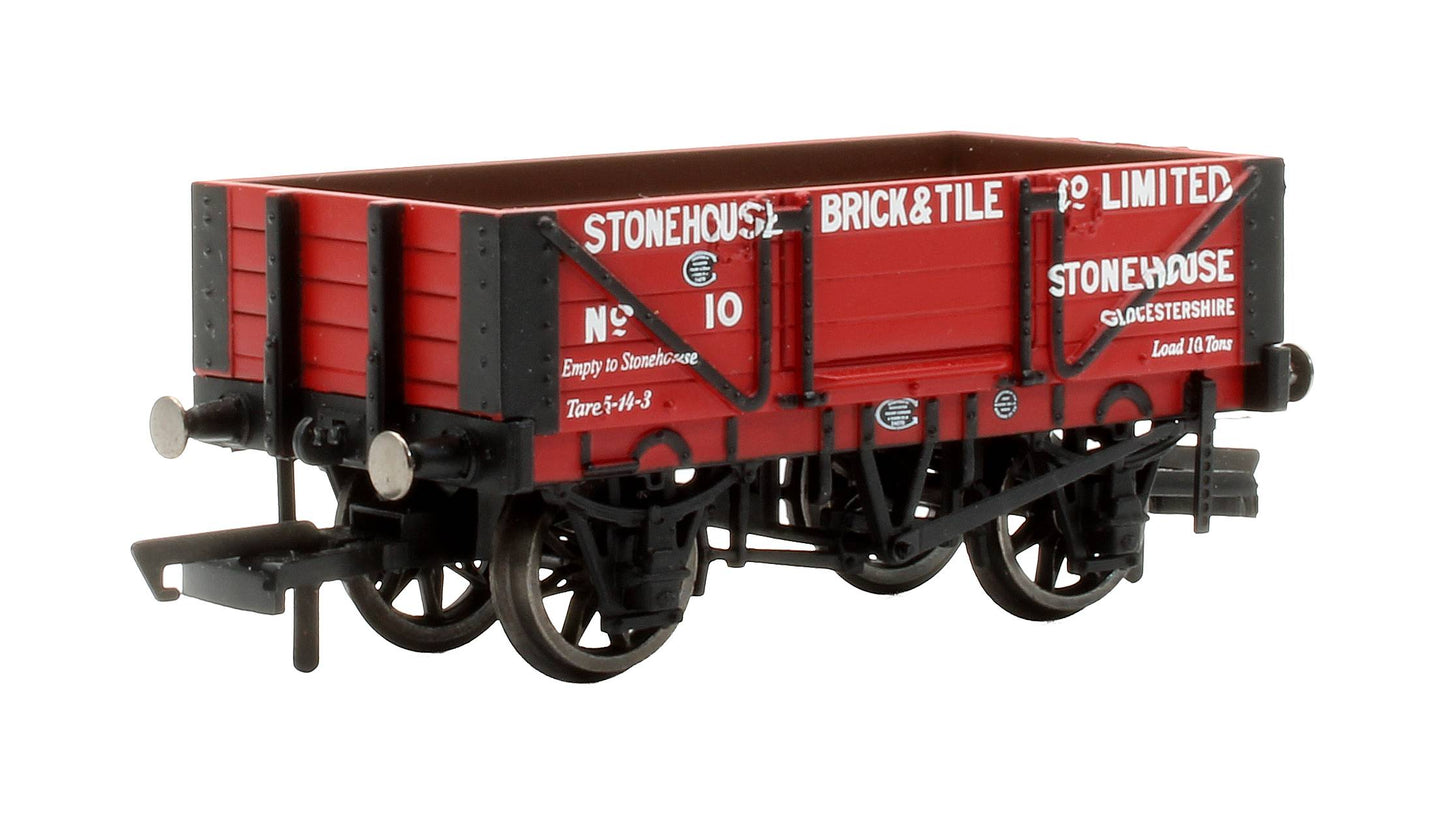 Pre-Owned R6864 4 Plank Wagon Stonehouse 'No. 10'