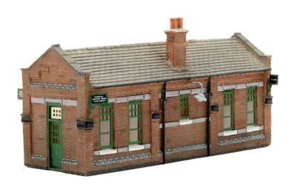 Pre-Owned 42-116 Great Central Waiting Room