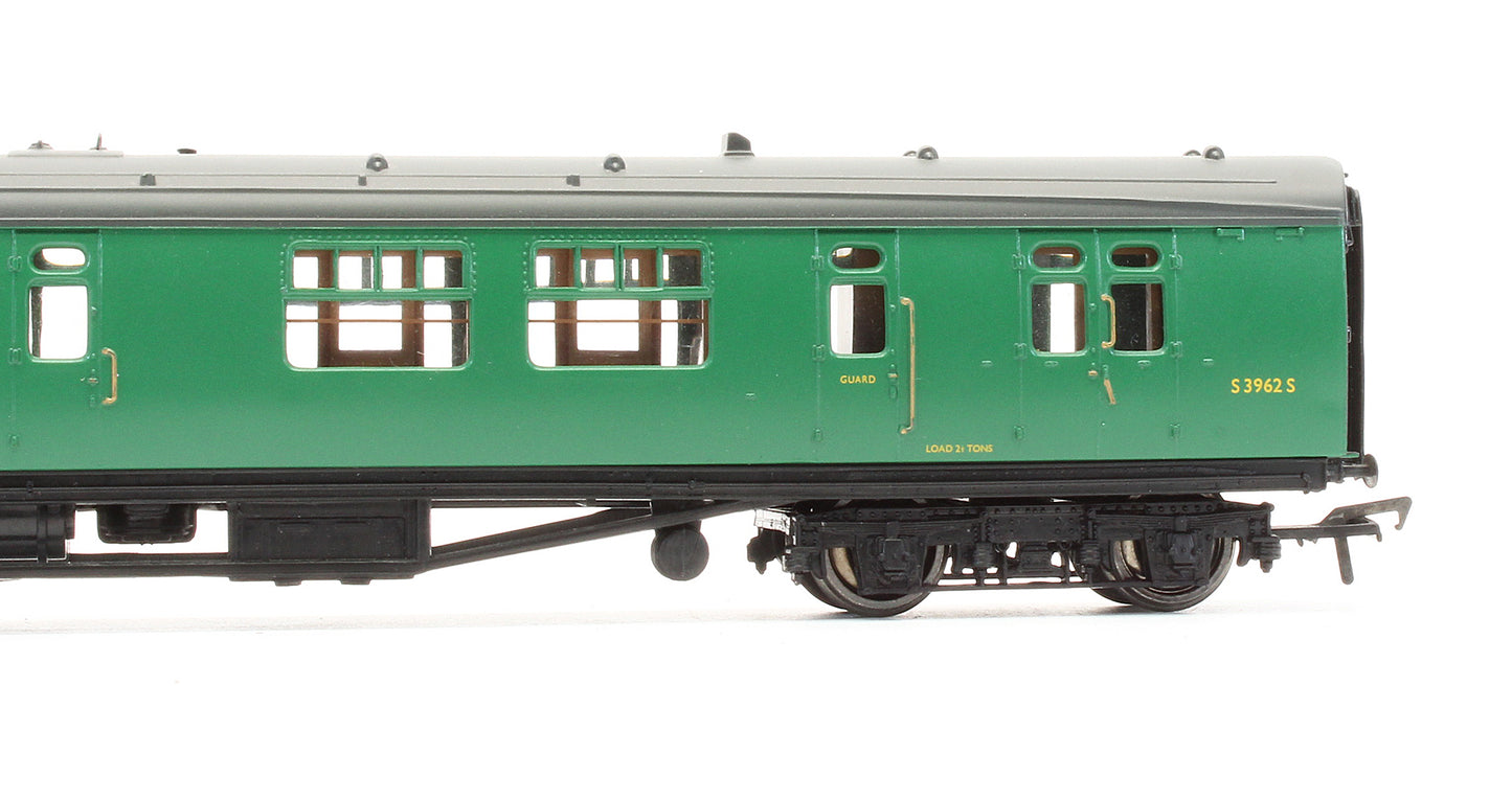 Pre-Owned BR Green 63' Bulleid Corridor / Open Brake 2nd Coach 'S3962S'