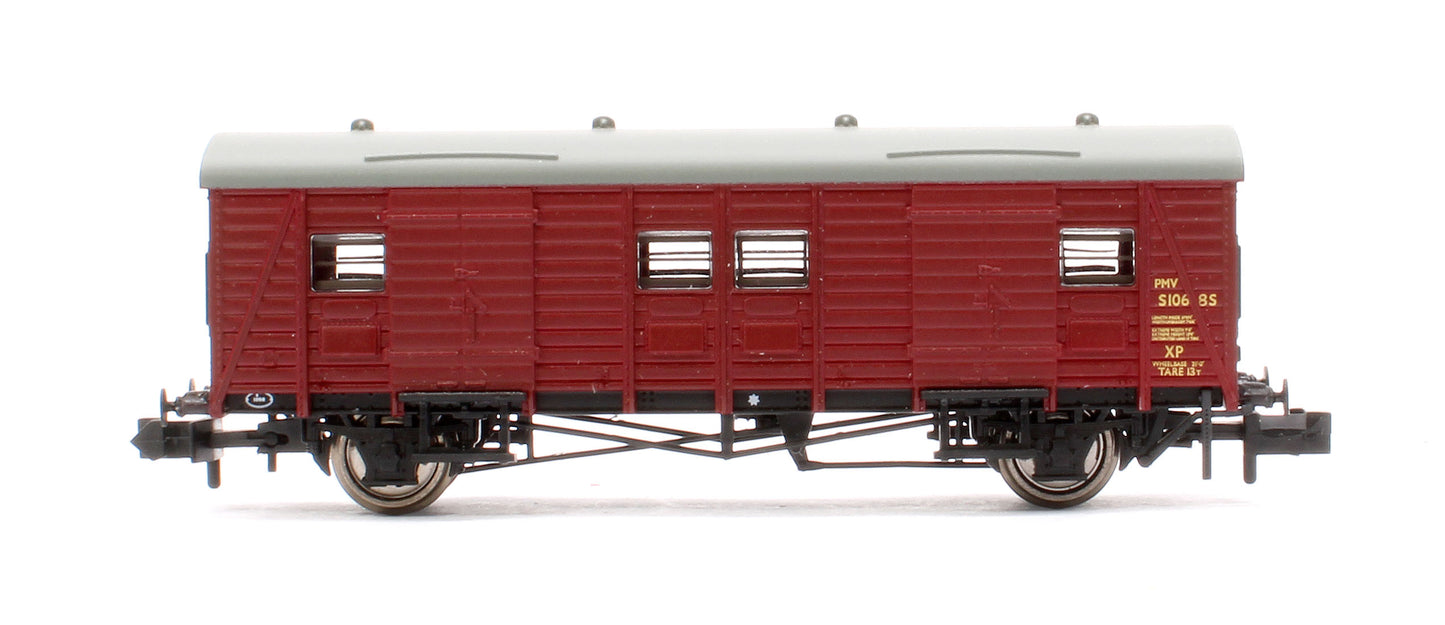Pre-Owned BR Crimson Southern Passenger Luggage Van No.S1068S