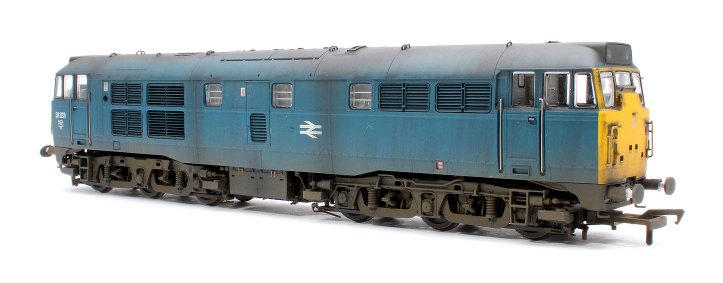 Highly Detailed Deluxe Weathered Class 31/1 31123 BR Blue Diesel Locomotive