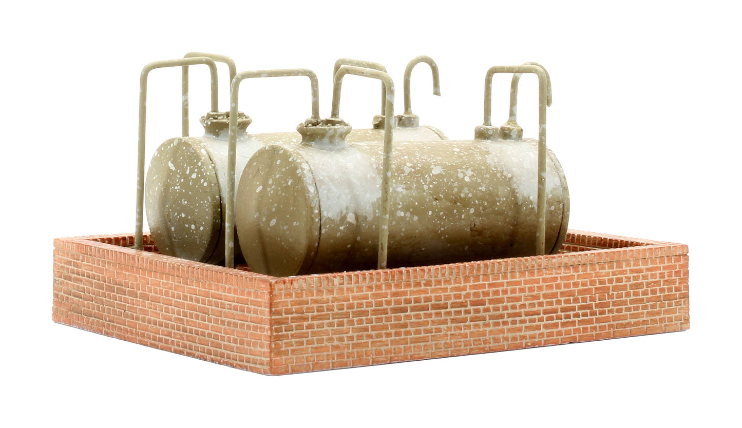 Pre-Owned R8992 Chlorine Tanks