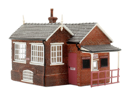 Pre-Owned R9736 NER Signal Box & Booking Office