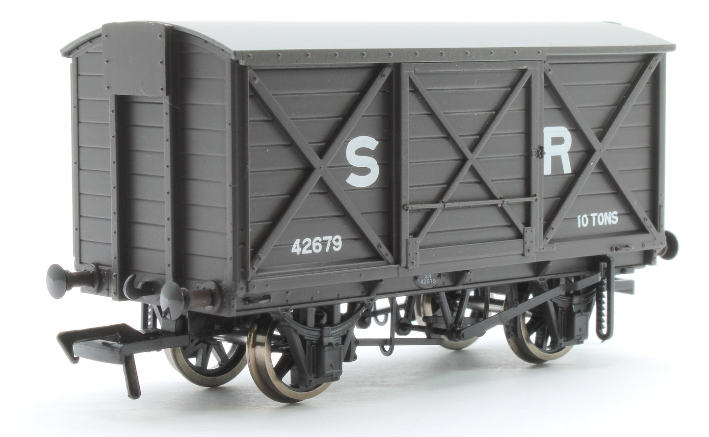 LSWR 10T Ventilated Van SR Brown (Early) 42679