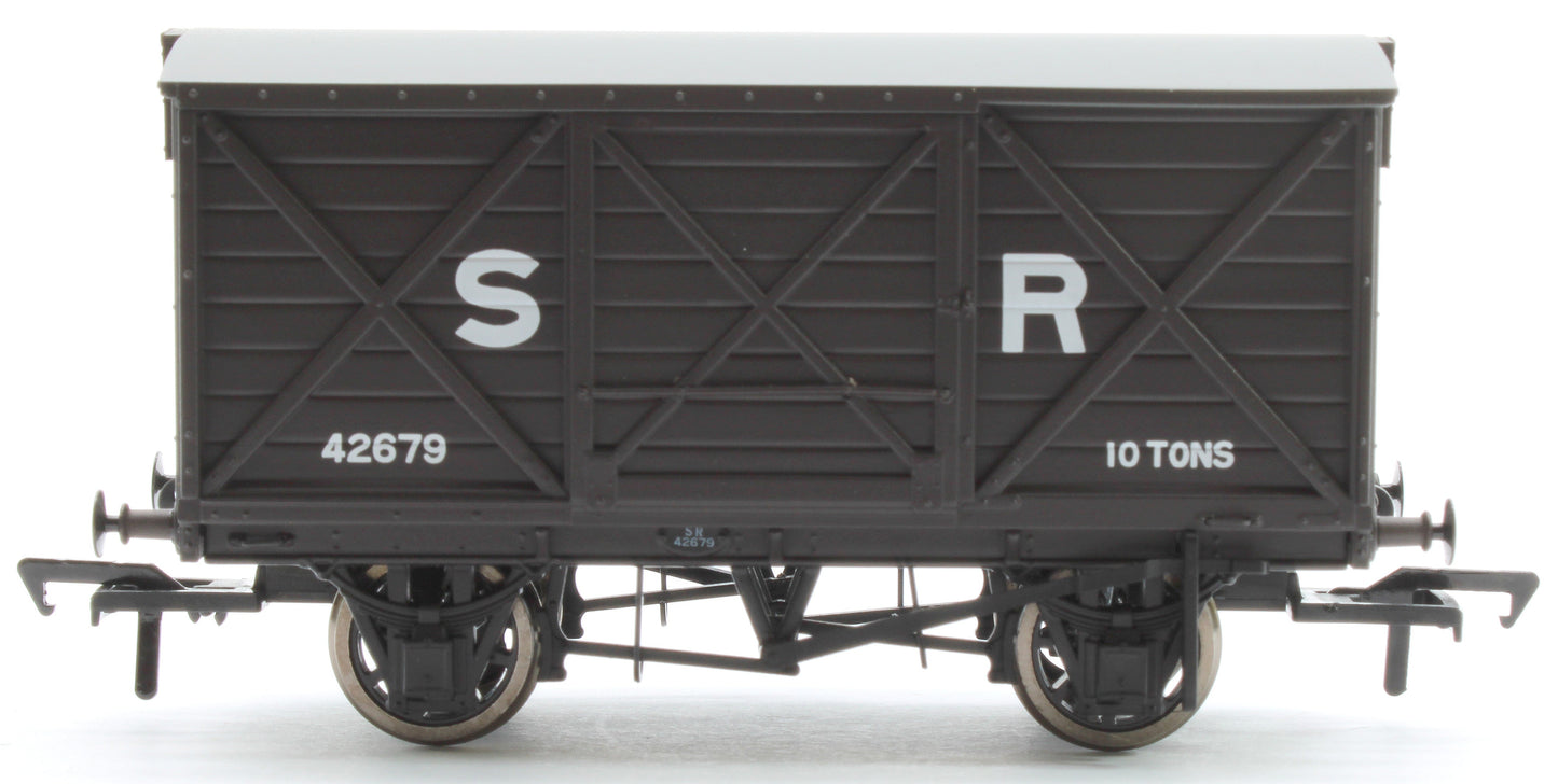 Pre-Owned LSWR 10T Ventilated Van SR Brown (Early) 42679
