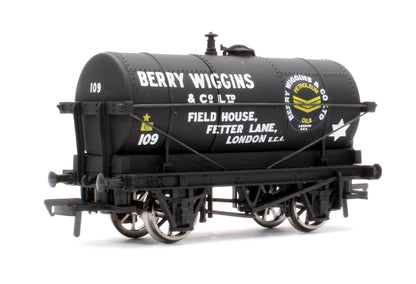 Pre-Owned Set of 3 14T Berry Wiggins Tank Wagons