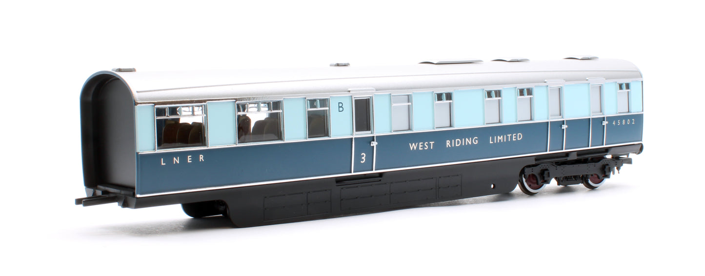 R40477 LNER West Riding Limited Brake Third & Kitchen Third Articulated Coach Pack
