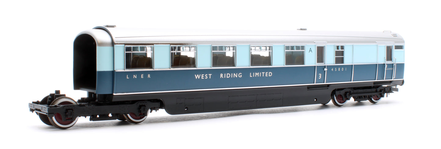 R40477 LNER West Riding Limited Brake Third & Kitchen Third Articulated Coach Pack