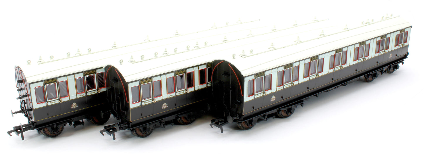 978009 48' LNWR ‘Evolution’ Bogie Coach Non-Corridor Carriage No.7981, No.1234 & No.2914 3-Pack