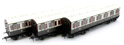 978009 48' LNWR ‘Evolution’ Bogie Coach Non-Corridor Carriage No.7981, No.1234 & No.2914 3-Pack