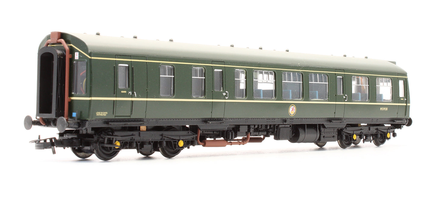 Pre-Owned 32-900A Class 108 Two Car DMU BR Green With Speed Whiskers - DCC Fitted