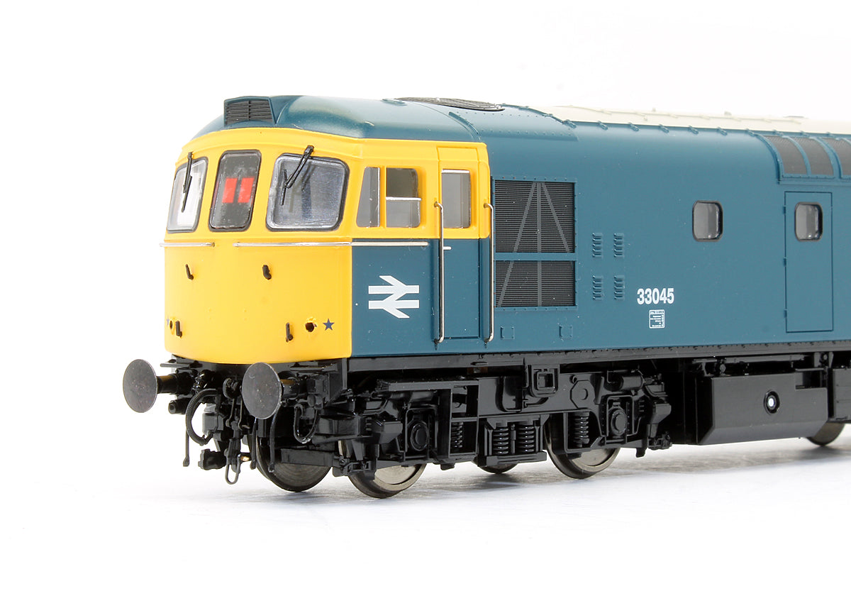 Pre-Owned 3383 Class 33/0 33045 BR Blue With Full Yellow Ends Diesel Locomotive - DCC Sound