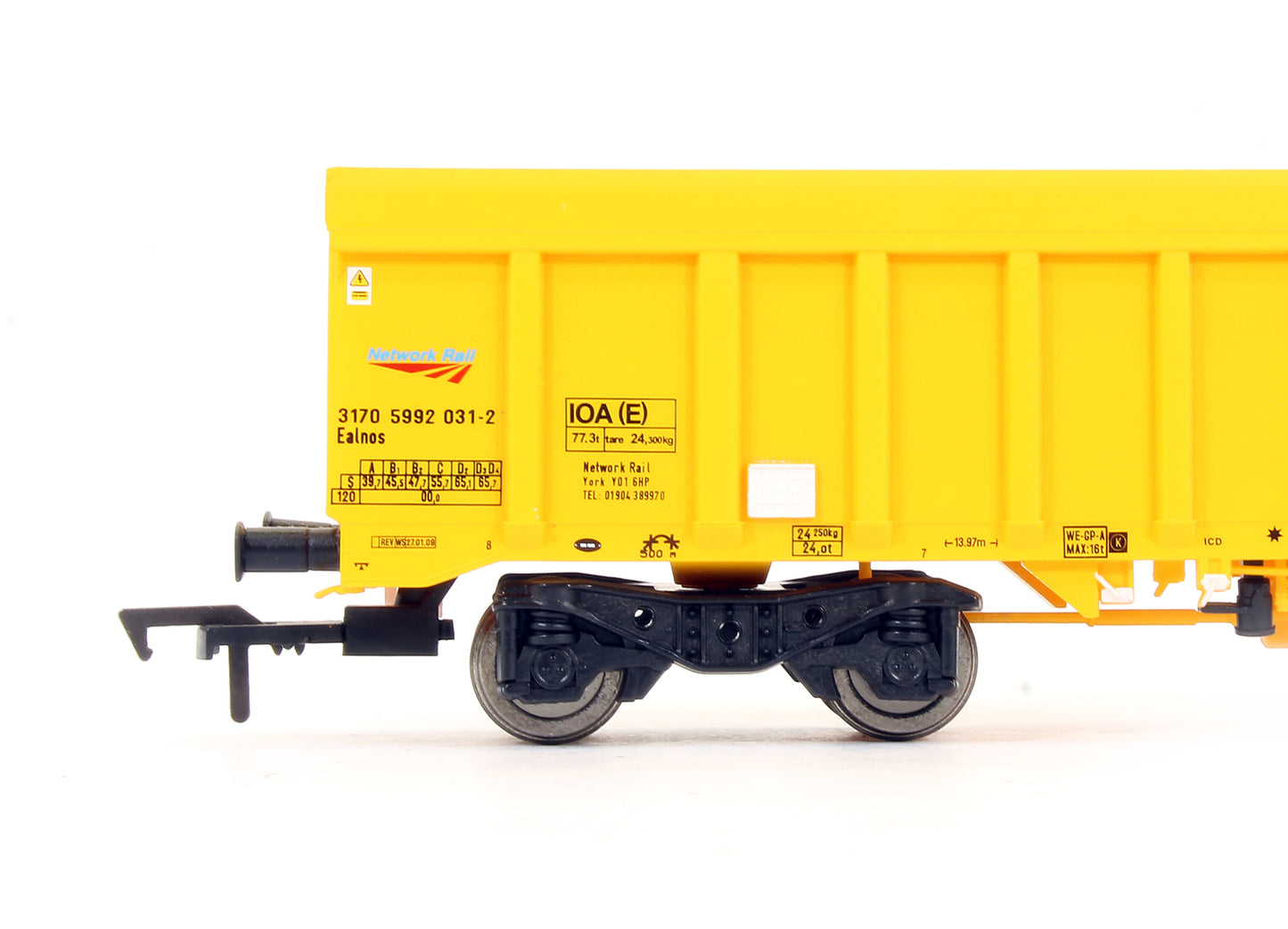 Pre-Owned I0A Ballast Wagon Network Rail Yellow 3170 5992 031-2