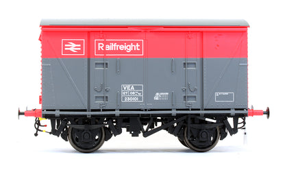 Pre-Owned Set Of 6 VEA 12t Goods Vans (Vanwide) Railfreight Red / Grey - Exclusive Edition
