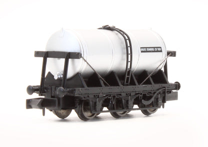 Pre-Owned 2F-031-011 6 Wheel Milk Tank Wagon 'Unigate Creameries Ltd' 70351