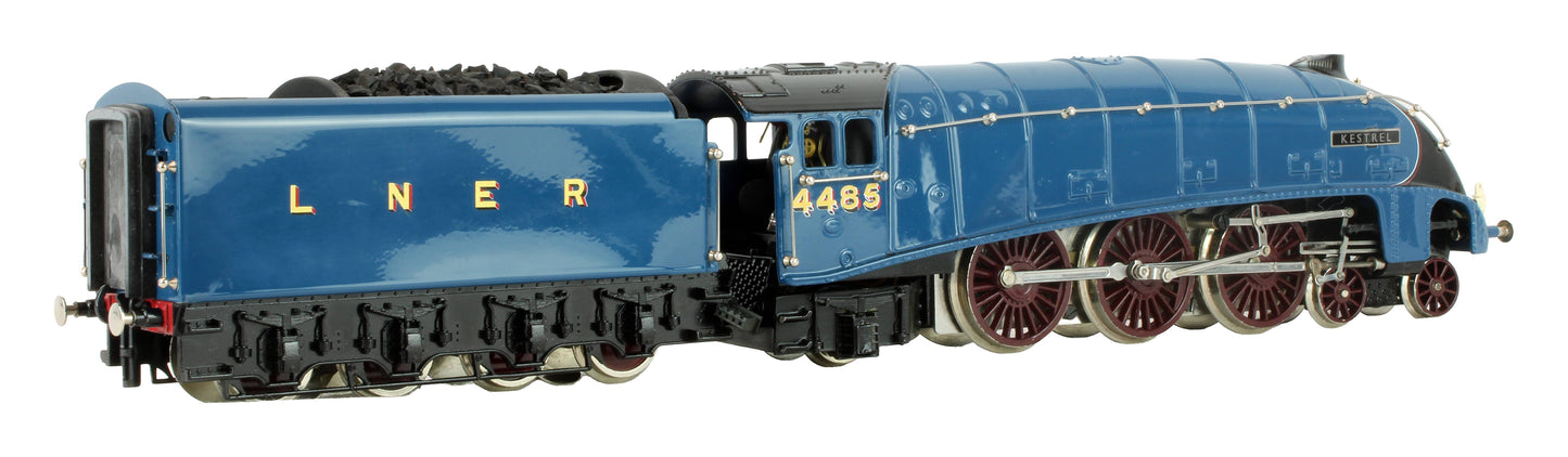 Pre-Owned E4 LNER Garter Blue Class A4 4-6-2 'Kestrel' 4485 Steam Locomotive