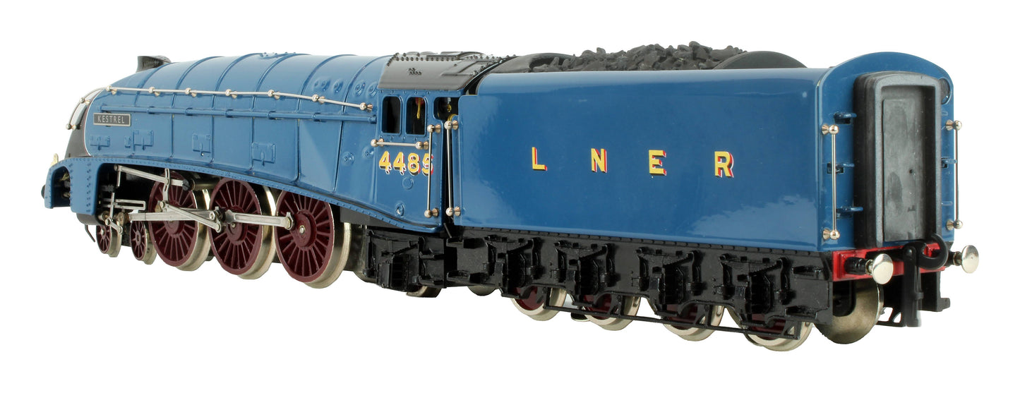 Pre-Owned E4 LNER Garter Blue Class A4 4-6-2 'Kestrel' 4485 Steam Locomotive