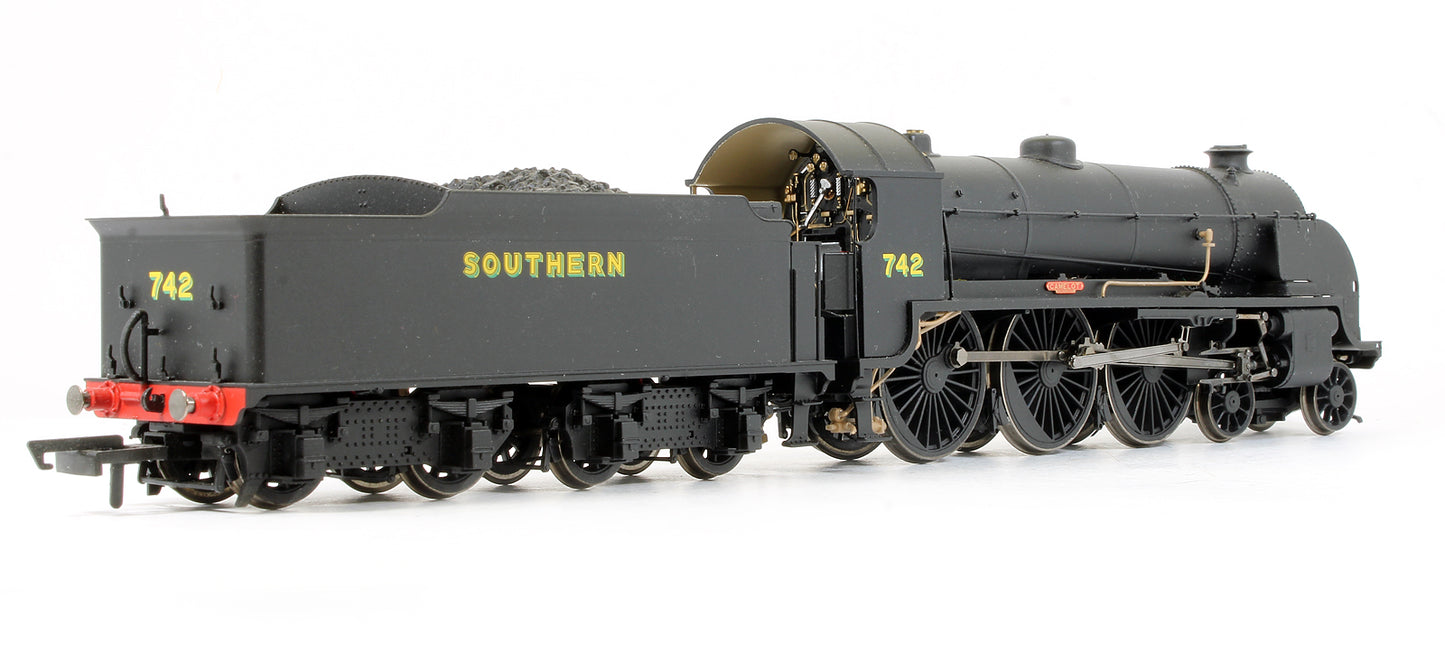 Pre-Owned SR 4-6-0 Class N15 'Camelot' No.742 Steam Locomotive