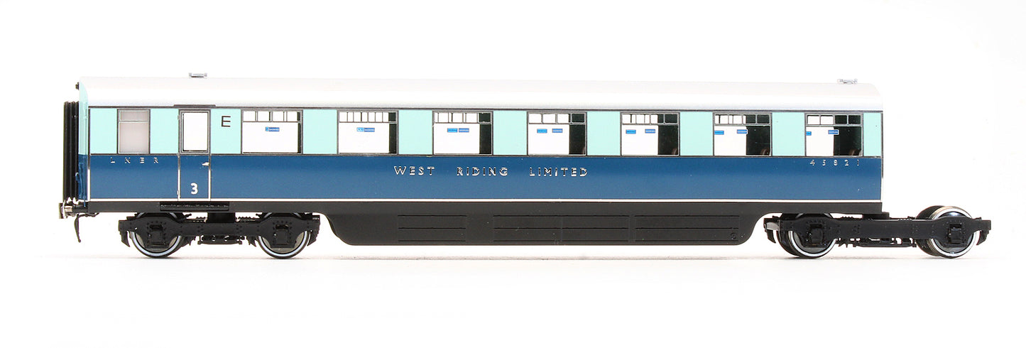 Pre-Owned LNER West Riding Limited Articulated Open Third Coach E No.45821 & Kitchen Third Coach F No.45822