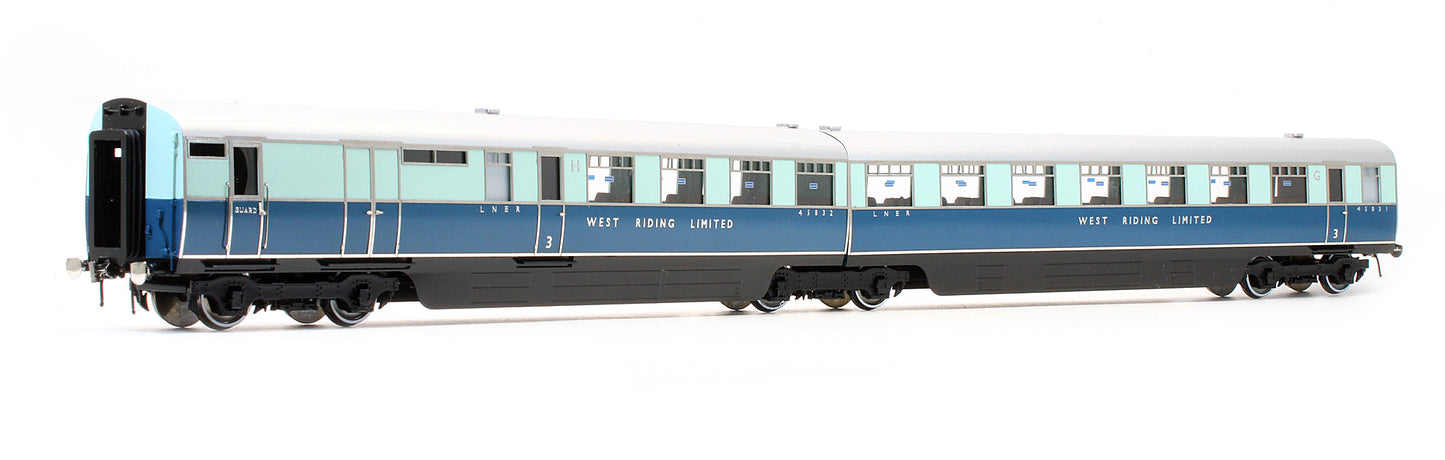 Pre-Owned LNER West Riding Limited Articulated Open Third Coach G No.45831 & Brake Third Coach H No.45832