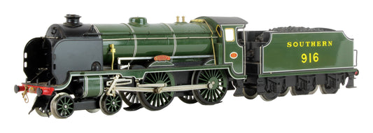 Pre-Owned E10 Maunsell Lined Olive Green Schools Class 4-4-0 916 'Whitgift' Steam Locomotive