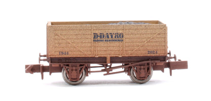 Pre-Owned 7 Plank D Day 80th Anniversary - Weathered