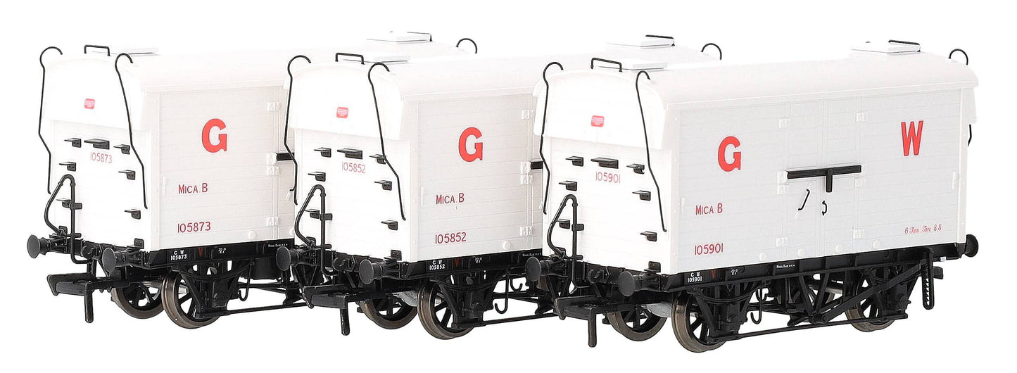 KRM-MICA-OO-A GWR ‘Mica B’ Refrigerated Meat Van - SVR Preserved Wagons - Pack of 3