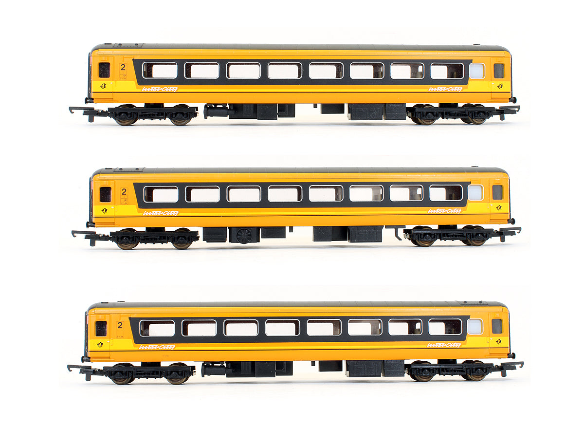 Pre-Owned Set Of 3 IE MK2 Passenger Coaches