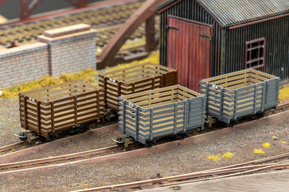 990604 Livestock Wagon - Plain Brown No.38
