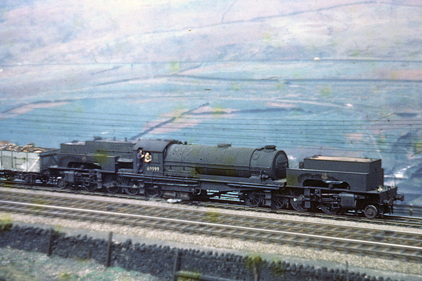 LNER Class U1 2-8-0 0-8-2T Beyer Garratt BR Early Emblem Black No.69999 (oil fired/headlight) Steam Locomotive