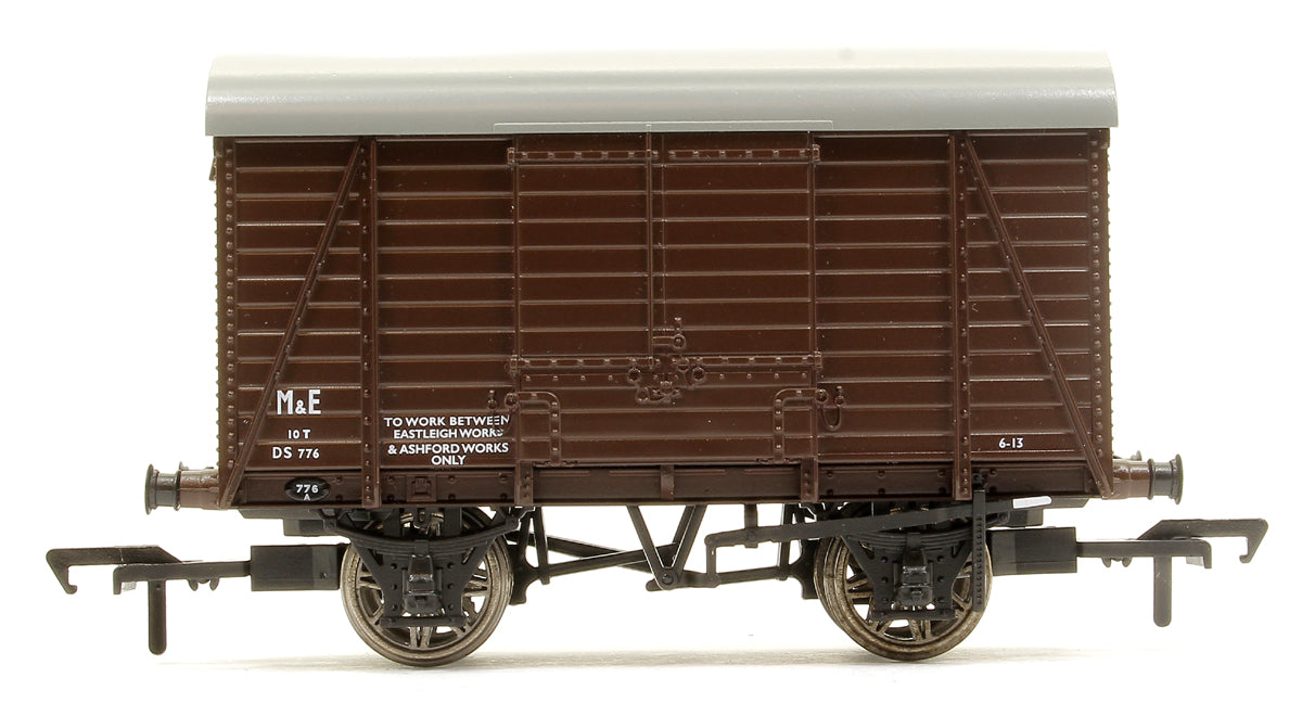Pre-Owned 927010 SECR Dia. 1426 Covered Van No. DS776, Departmental brown