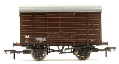 Pre-Owned 927010 SECR Dia. 1426 Covered Van No. DS776, Departmental brown