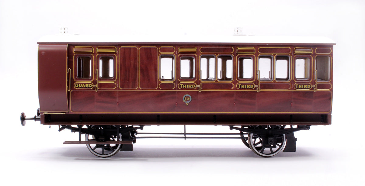 Set of 4 Terrier A1 Tank Locomotive & Stroudley 4 Wheel Coaches - Bundle 2