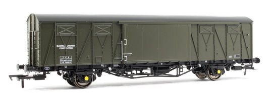 Pre-Owned VIX Ferry Van, ZYX No. LDB786913, Engineer’s Olive