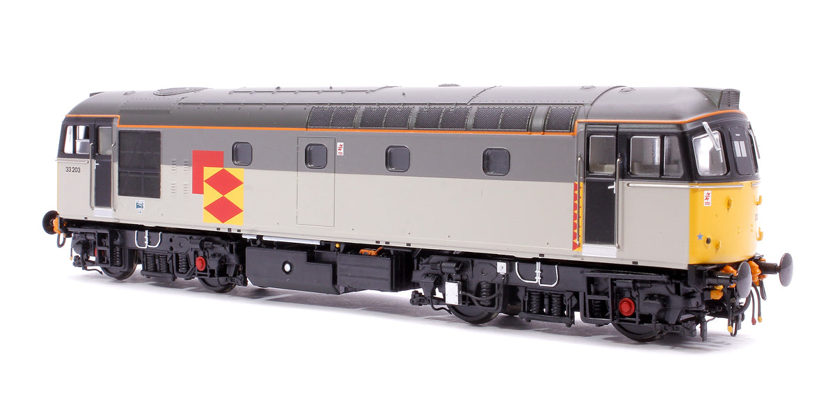 Class 33/2 33203 BR Railfreight Distribution Diesel Locomotive