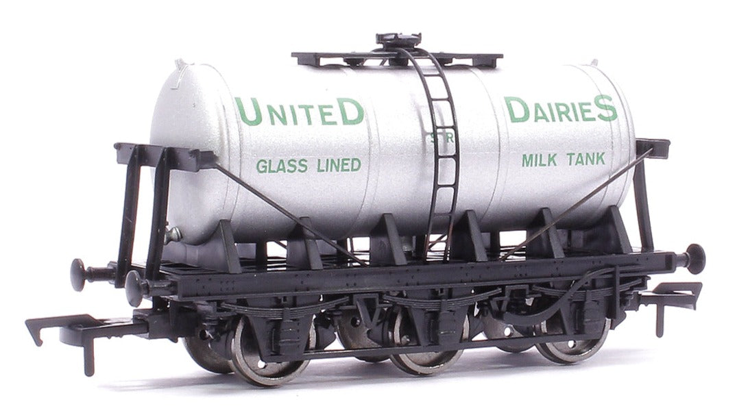 Pre-Owned 6 Wheel Milk Tanker SR United Dairies