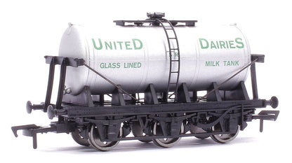 Pre-Owned 6 Wheel Milk Tanker SR United Dairies